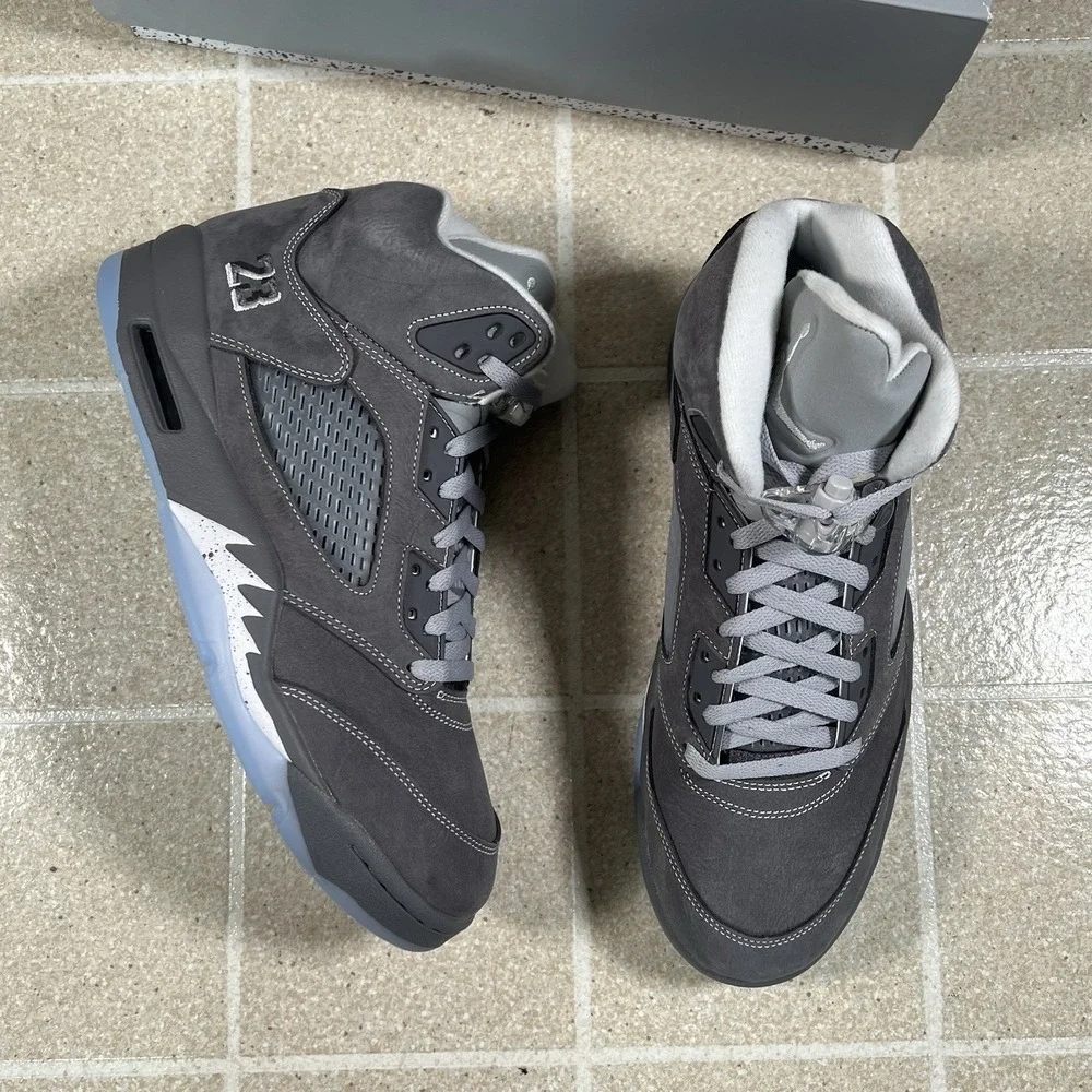 Nike Air Jordan 5 Retro Wolf Grey White Athletic Sneakers DD0587-002 Men Size 12